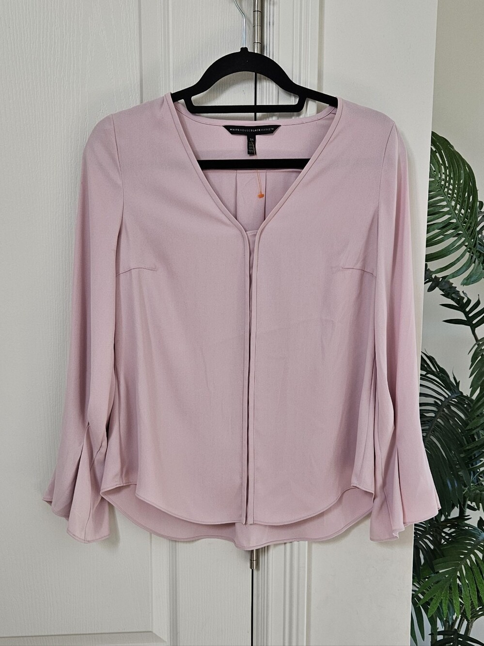 White House Black Market V-Neck Long Sleeve Blouse